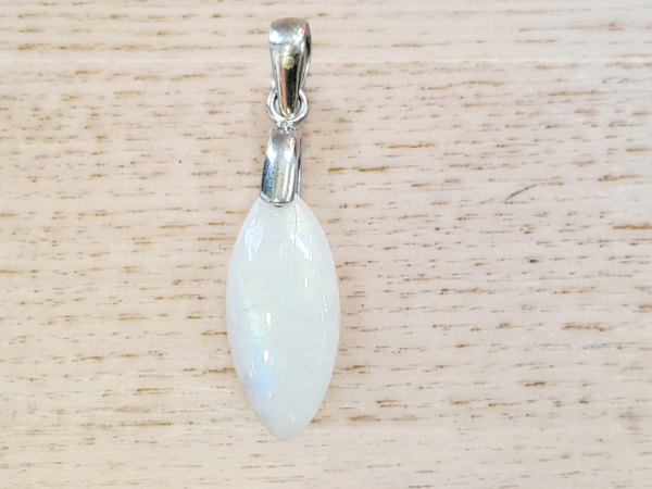 pendentif pierre de lune